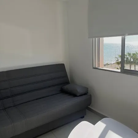 Sea View / A Primera Linea De Playa Apartment *